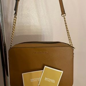 Michael Kors - Jet Set Crossbody ( Brown )
